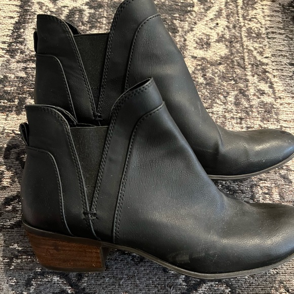 CIRCUS by Sam Edelman Booties - Picture 2 of 3